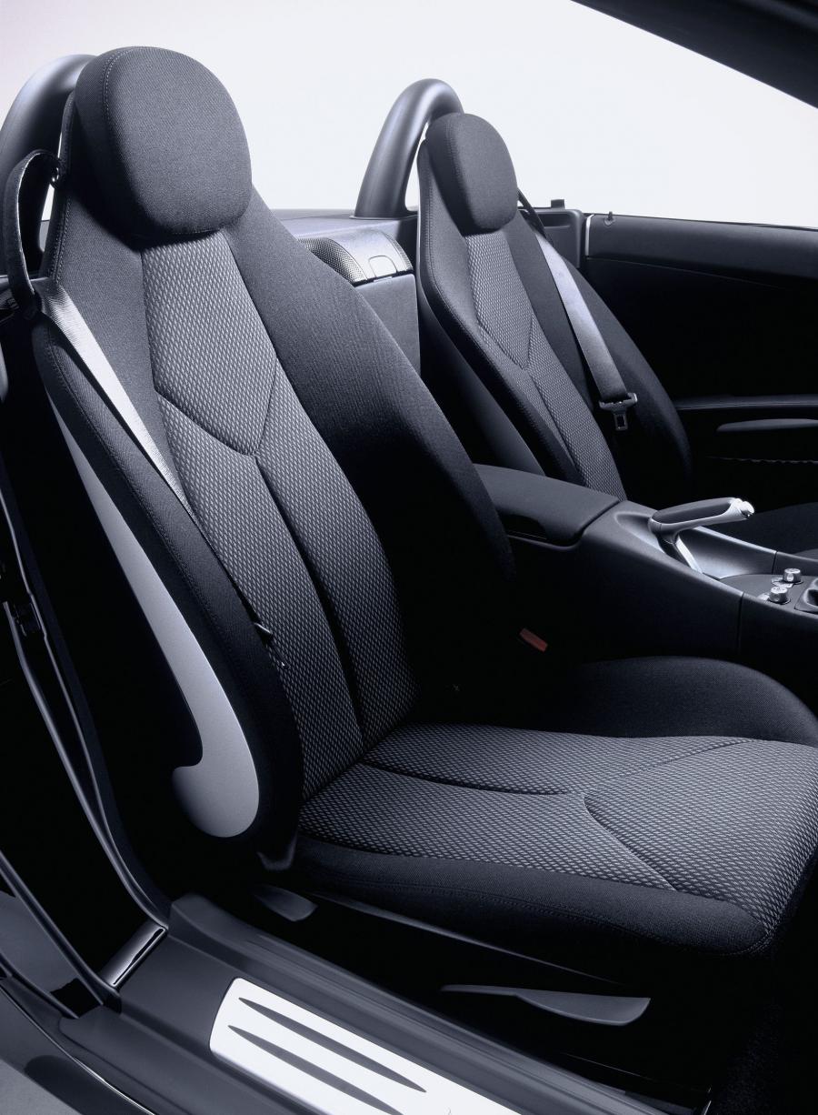  Mercedes-Benz SLK-Class 2005 года  (фото 246 из 259)